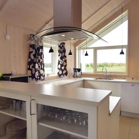 Feriehus Three-bedroom In Vaggerlose *