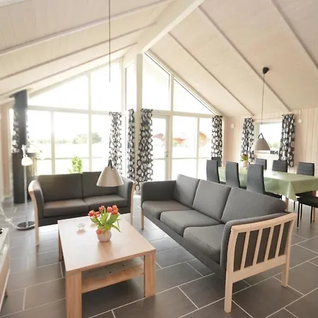 Three-bedroom In Vaggerlose Feriehus Bøtø By